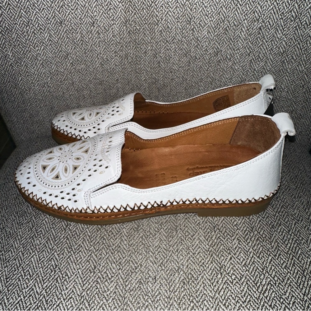 Spring Step Ingrid Soft Leather Slip On Loafer White Women Size 6.5 EU 37 NIB - Picture 2 of 13